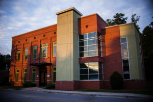 Kennesaw chiropractor Dynamic Spine and Sports Therapy building at dawn